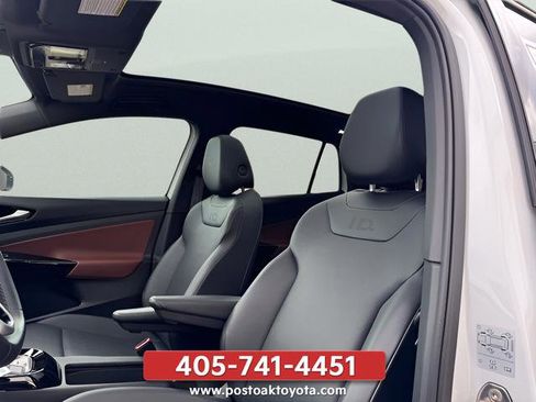 Used 2021 Volkswagen ID.4 Pro S w/ Gradient Package RWD image 23