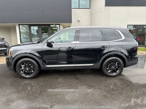 Used 2025 Kia Telluride EX AWD/4WD image 2