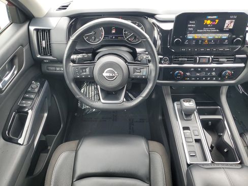 Certified 2023 Nissan Pathfinder SL image 10