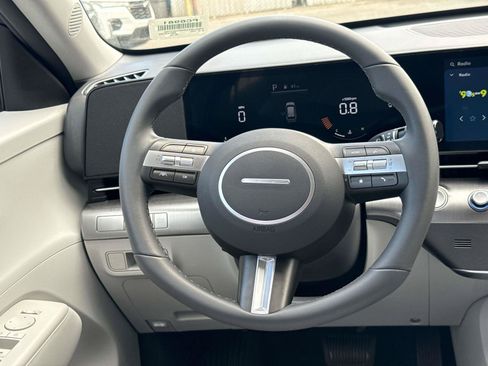 Used 2024 Hyundai Kona SEL FWD image 14