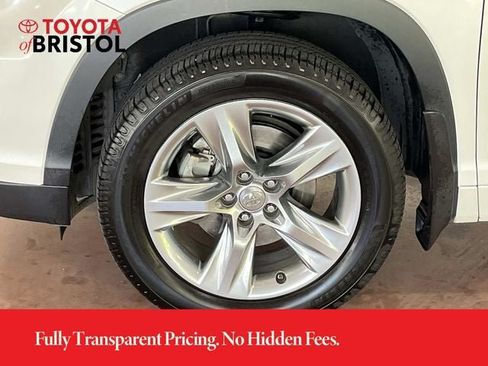 Used 2015 Toyota Highlander Limited Platinum AWD/4WD image 11