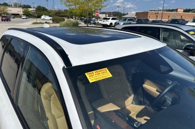 Used 2024 Volvo XC60 B5 Ultimate w/ Climate Package AWD/4WD image 3