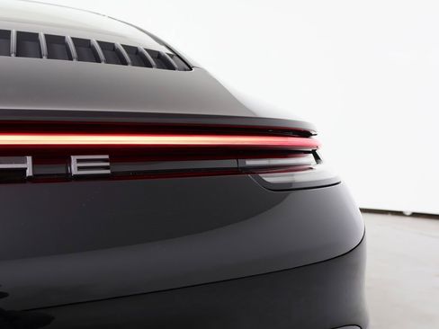 Certified 2024 Porsche 911 Carrera image 15