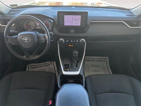 Used 2019 Toyota RAV4 XLE image 10