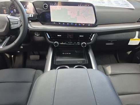 New 2026 Chevrolet Suburban LT w/ Comfort Package image 17