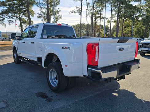 Used 2025 Ford F350 XLT image 5