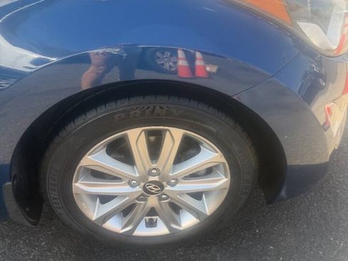 Used 2016 Hyundai Elantra SE w/ Option Group 02 FWD image 18