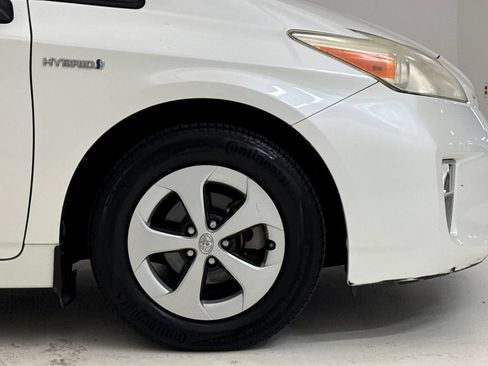 Used 2012 Toyota Prius Two FWD image 6
