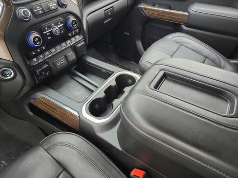 Used 2022 Chevrolet Silverado 3500 High Country w/ Safety Package II AWD/4WD image 11