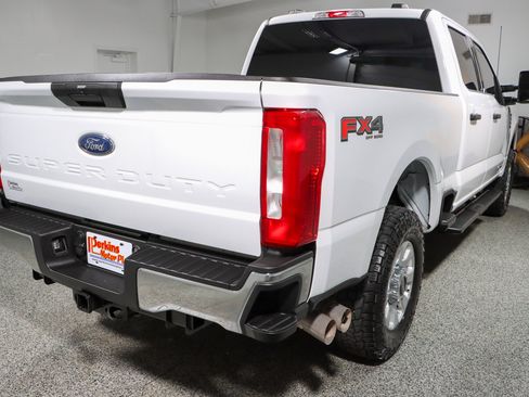 Used 2024 Ford F250 XLT w/ FX4 Off-Road Package AWD/4WD image 7
