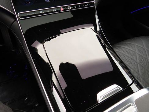 Certified 2023 Mercedes-Benz EQS 450+ 4MATIC Sedan w/ Executive Rear Seat Package image 18