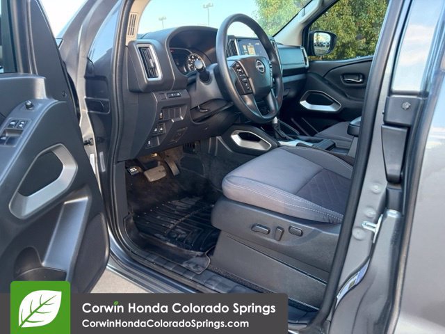 Used 2025 Nissan Frontier SV AWD/4WD image 16