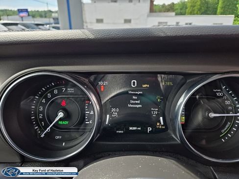 Used 2023 Jeep Wrangler Unlimited w/ Cold Weather Group AWD/4WD image 27