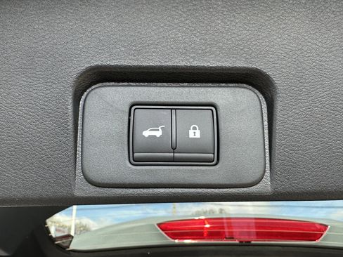 New 2026 Nissan Rogue SV AWD/4WD image 37