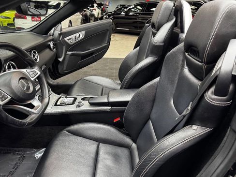 Used 2019 Mercedes-Benz SLC 300 w/ Premium Package image 46