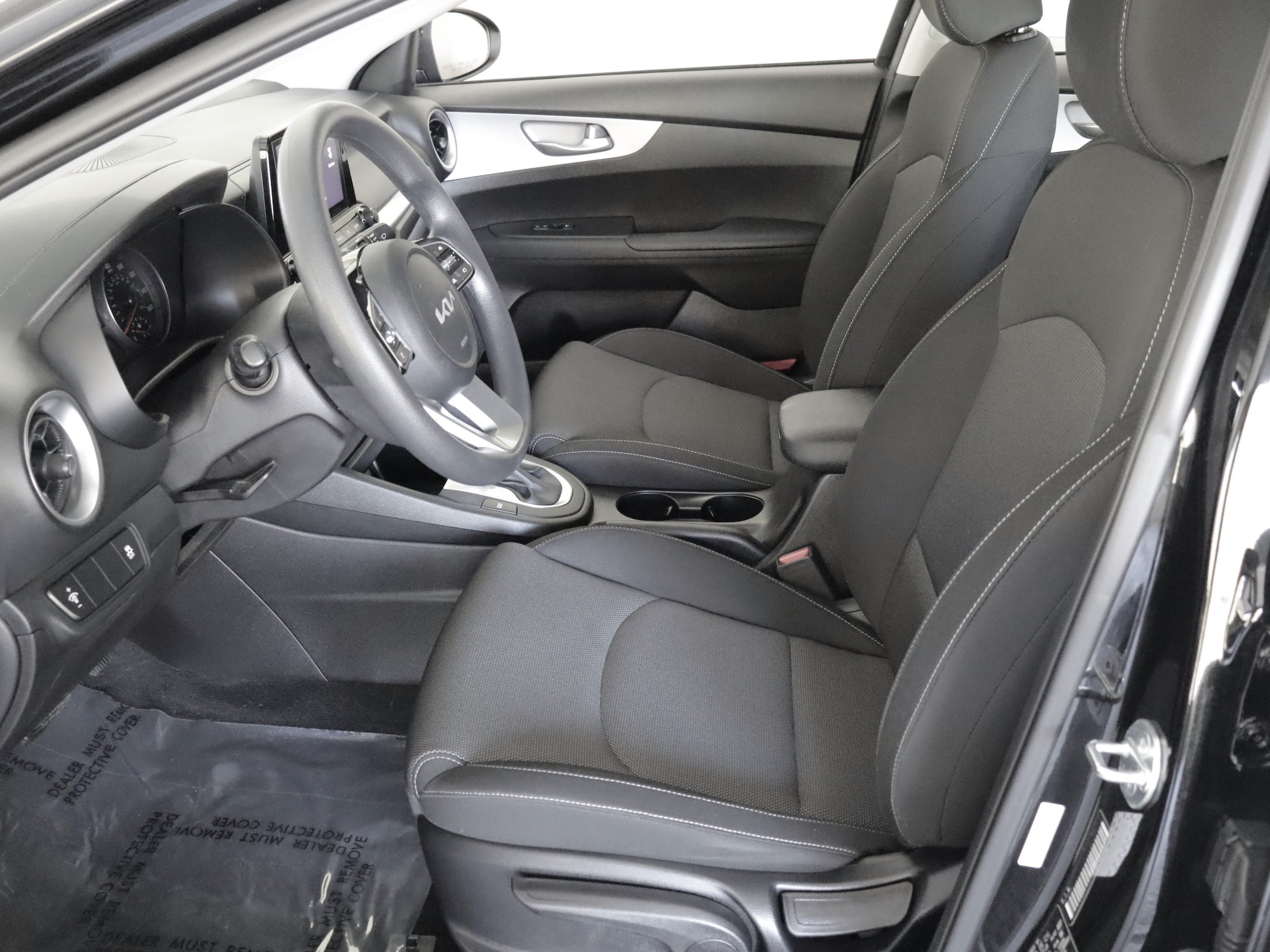 Used 2023 Kia Forte LXS FWD image 6