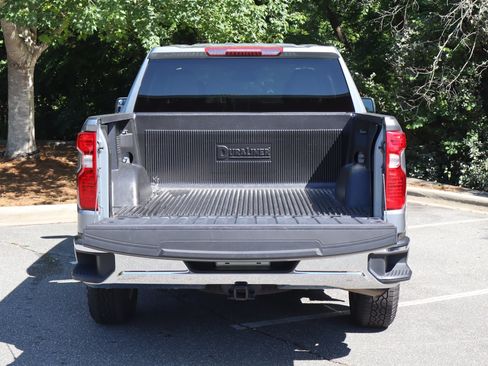 Used 2025 Chevrolet Silverado 1500 LT AWD/4WD image 38