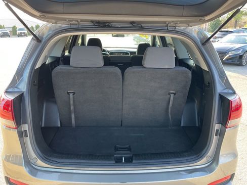 Used 2019 Kia Sorento LX image 49