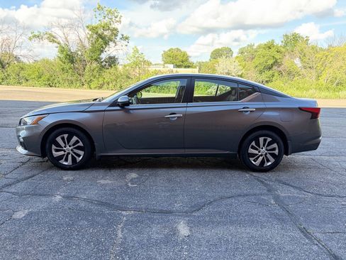Used 2019 Nissan Altima 2.5 S AWD/4WD image 4