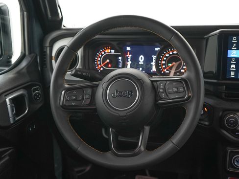 Used 2024 Jeep Wrangler Unlimited Sport AWD/4WD image 16