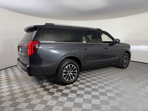 Used 2025 Ford Expedition Max Platinum AWD/4WD image 8