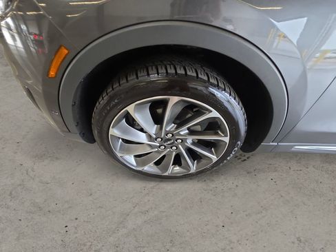 Used 2020 Lincoln Nautilus Reserve w/ Equipment Group 202A AWD/4WD image 9