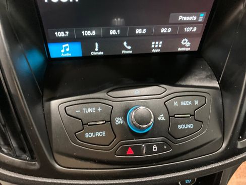 Used 2016 Ford Escape SE w/ Equipment Group 201A image 25