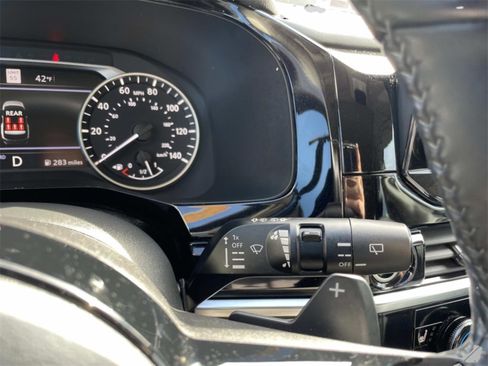 Used 2024 Nissan Pathfinder SL w/ SL Premium Package image 26