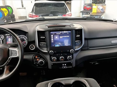 Used 2024 RAM 1500 Big Horn AWD/4WD image 18
