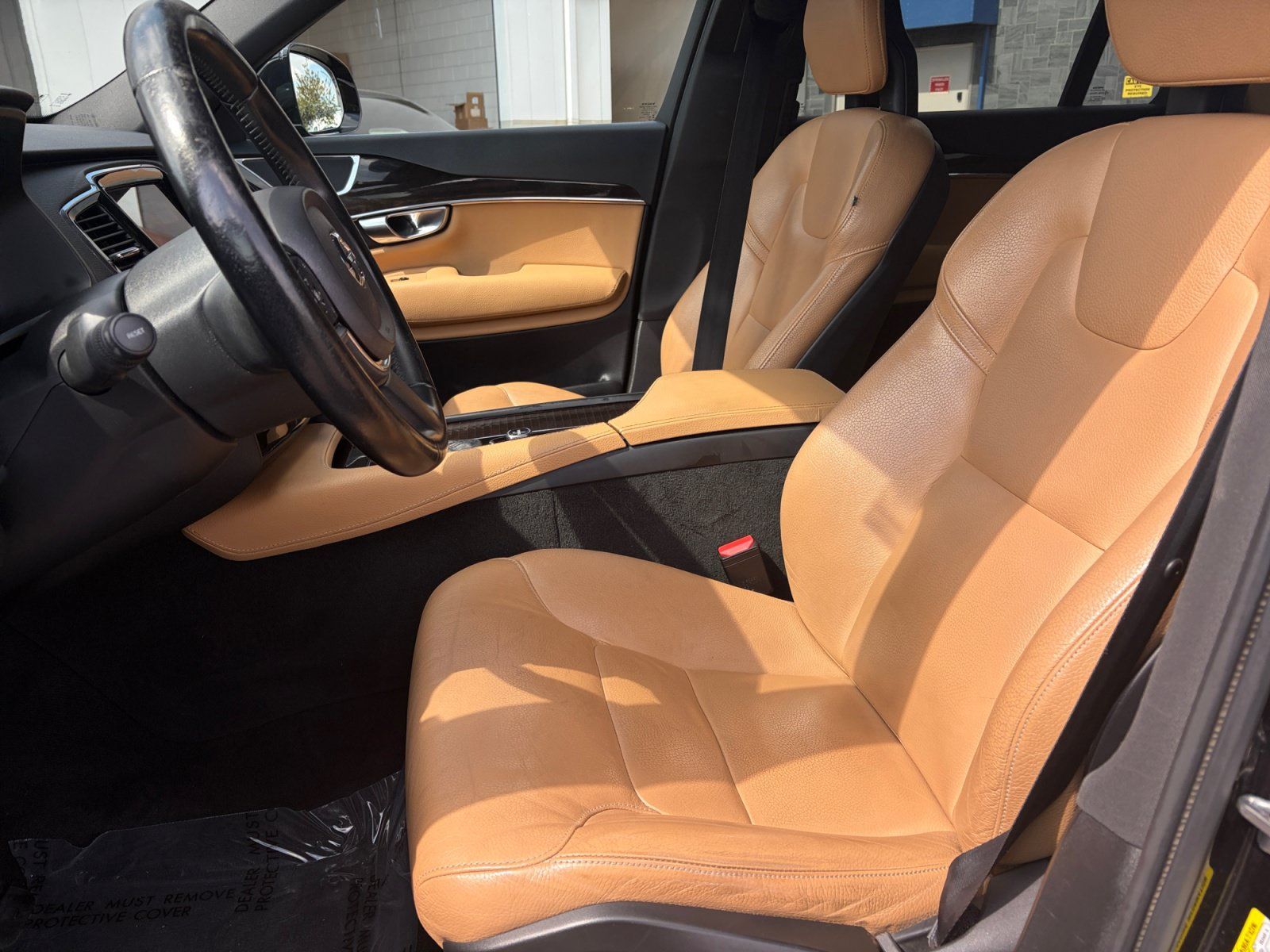 Used 2017 Volvo XC90 T6 Momentum w/ Vision Package AWD/4WD image 14
