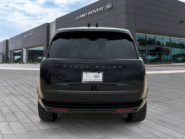 Used 2025 Land Rover Range Rover Long Wheelbase SE AWD/4WD image 4