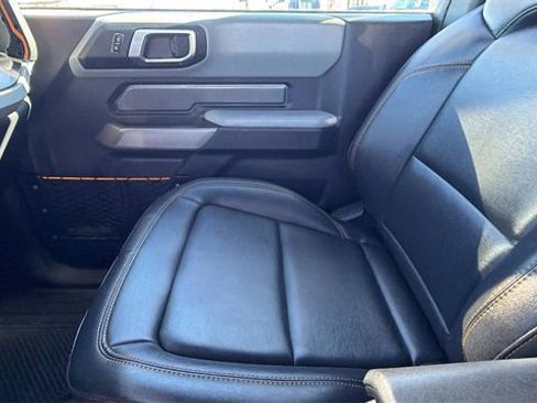 Used 2023 Ford Bronco Badlands image 19