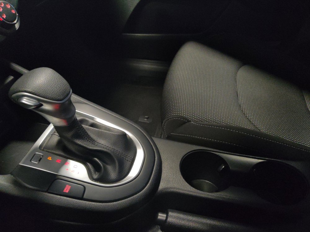 Used 2020 Kia Forte LXS FWD image 26
