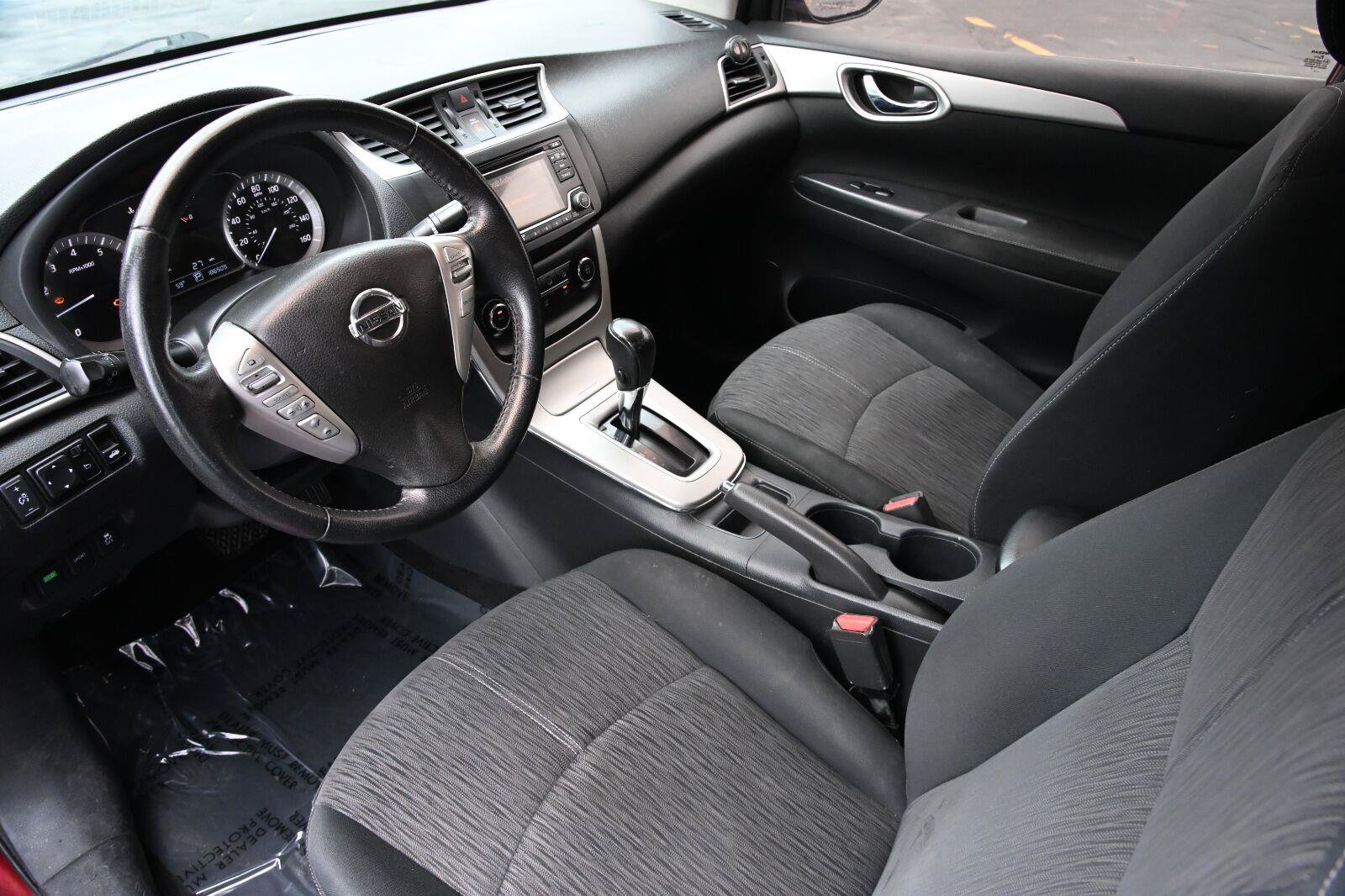 Used 2015 Nissan Sentra SV FWD image 9