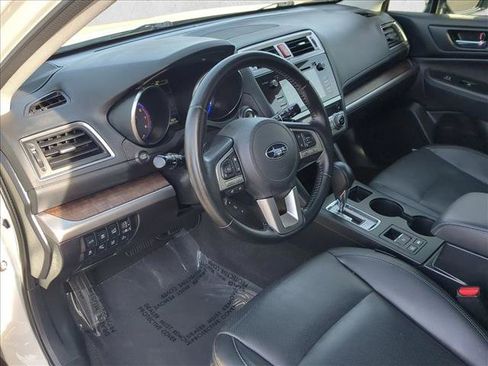 Used 2016 Subaru Outback 2.5i Limited image 10