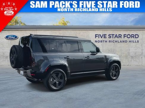 Used 2022 Land Rover Defender 110 X-Dynamic SE AWD/4WD image 9