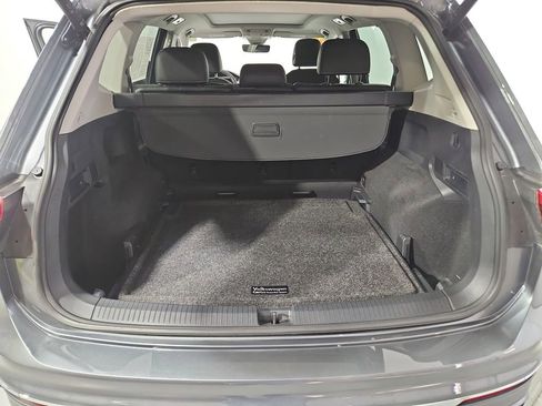 Certified 2024 Volkswagen Tiguan SE w/ Panoramic Sunroof Package image 26