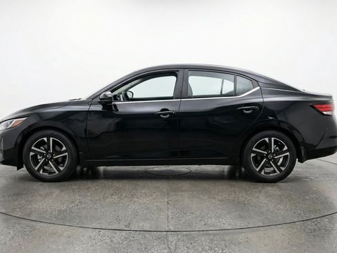 Used 2025 Nissan Sentra SV FWD image 5