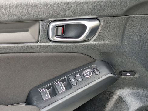 Used 2025 Honda Civic Sport image 13