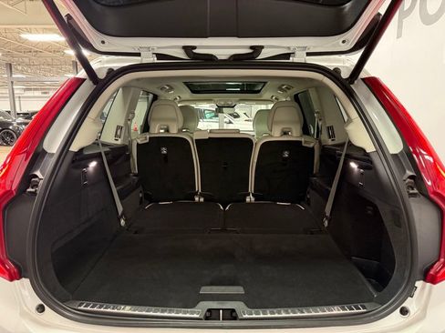 Used 2023 Volvo XC90 B6 Plus AWD/4WD image 17