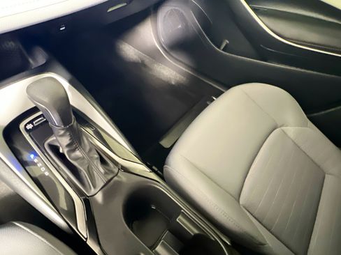 Used 2024 Toyota Corolla SE FWD image 25