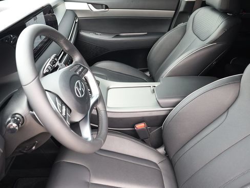 Used 2025 Hyundai Palisade SEL FWD image 15