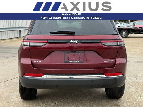 New 2025 Jeep Grand Cherokee Limited AWD/4WD image 6