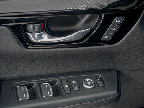 Certified 2025 Honda CR-V Sport Touring image 18