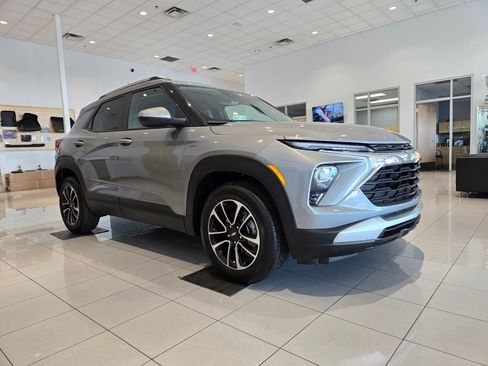 New 2026 Chevrolet TrailBlazer LT w/ Convenience Package FWD image 1