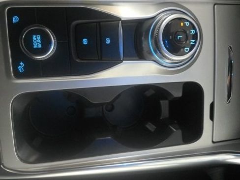 Used 2023 Ford Explorer XLT w/ Equipment Group 202A image 25