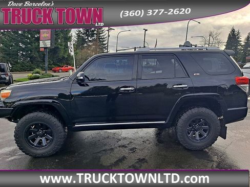 Used 2010 Toyota 4Runner SR5 image 6