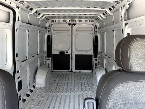 Used 2023 RAM ProMaster 2500 w/ Safety Group (A) FWD image 21