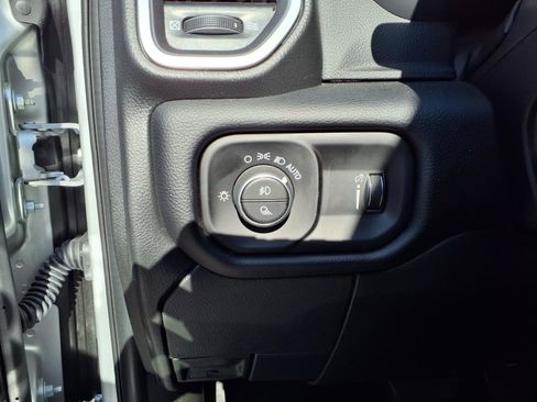 Used 2026 RAM 2500 Big Horn AWD/4WD image 13