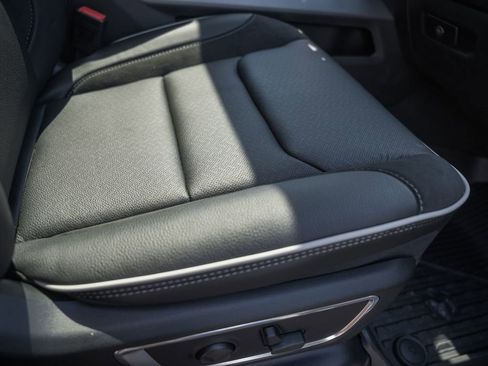 New 2026 RAM 1500 Laramie AWD/4WD image 39